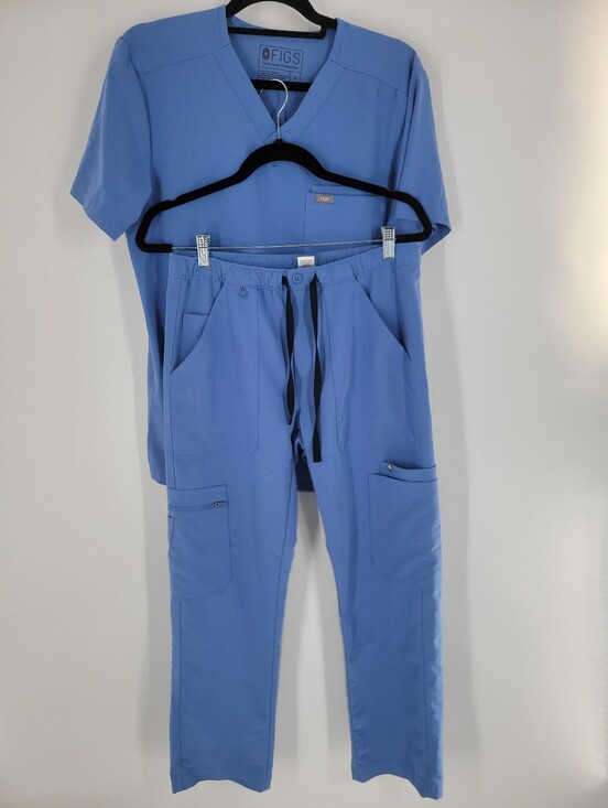 Figs Pants - Figs Women's Scrub Set in Light Blue - Track Jogger Pants Size S